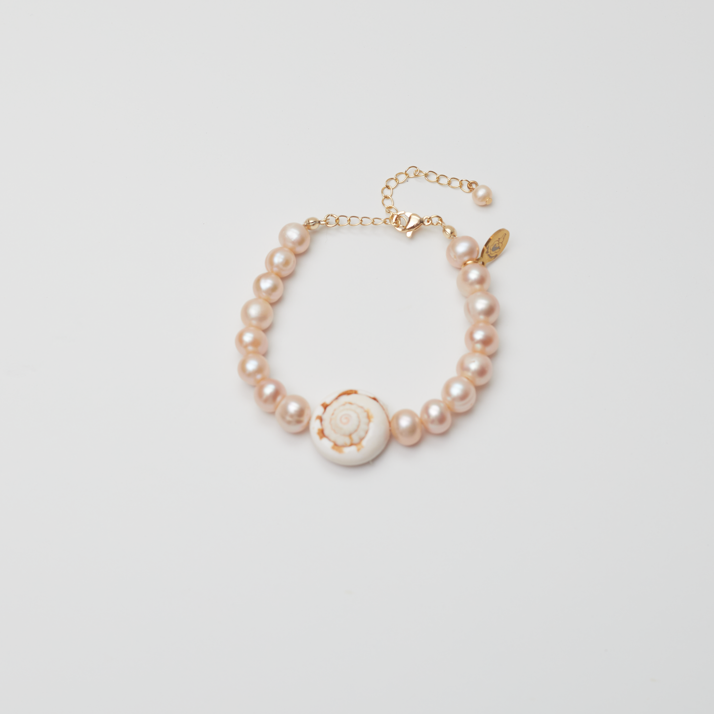 Freshwater Pearls Bracelet - Blush Neptune Shell