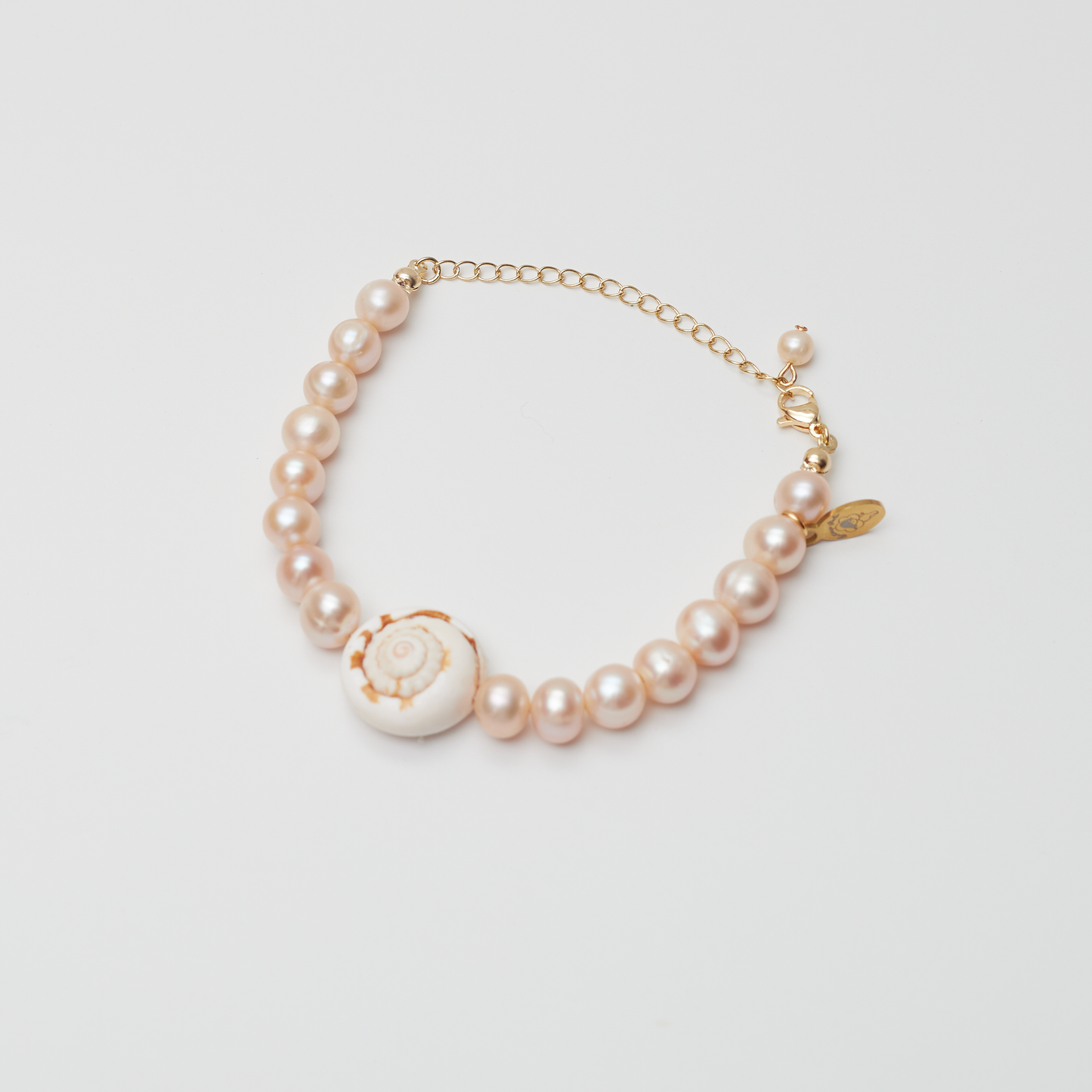 Freshwater Pearls Bracelet - Blush Neptune Shell