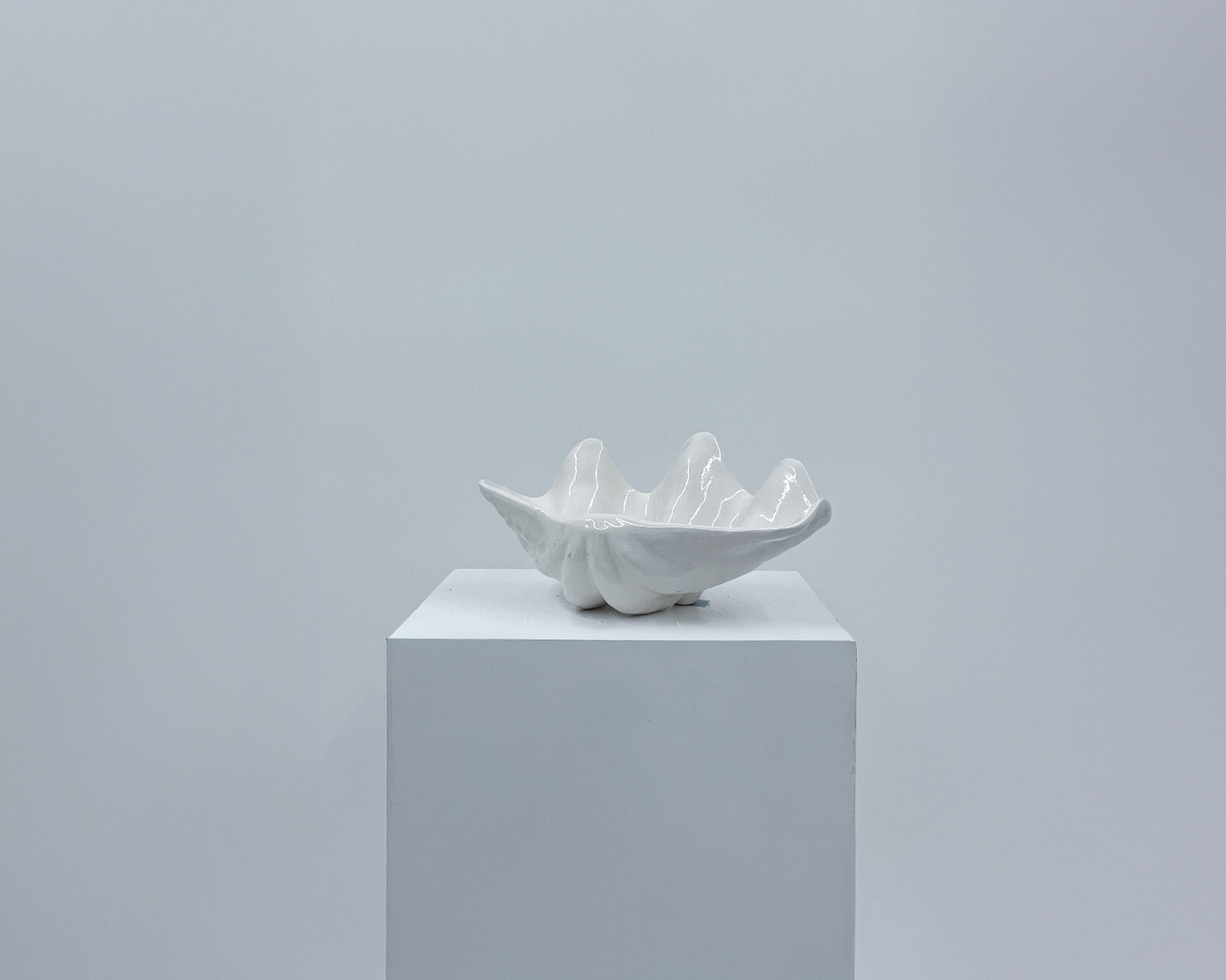 Ceramic Art Deco Shell Dish #24