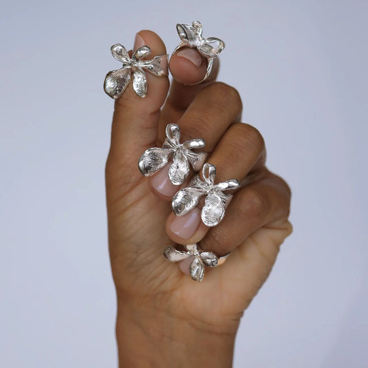 Finger Bow Cuff Ring - Silver