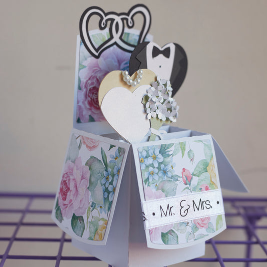 Pop Up Greeting Card - Floral Heart Wedding