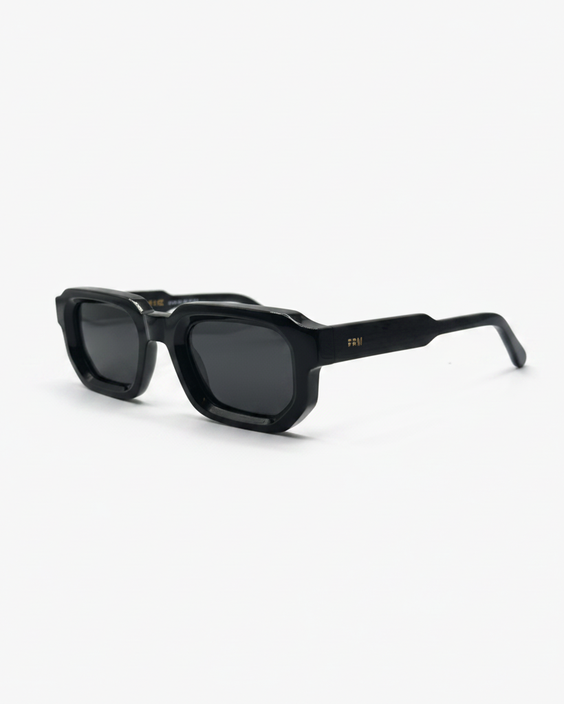Moto — Black