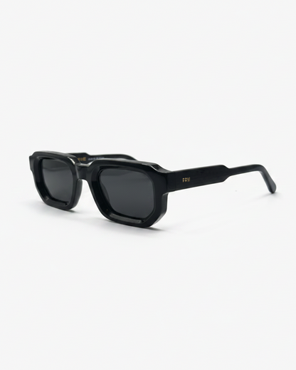Moto — Black