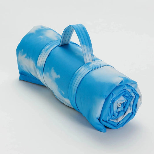 Puffy Picnic Blanket – Clouds