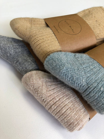 Iceland Wool High Socks - Neutral Oat